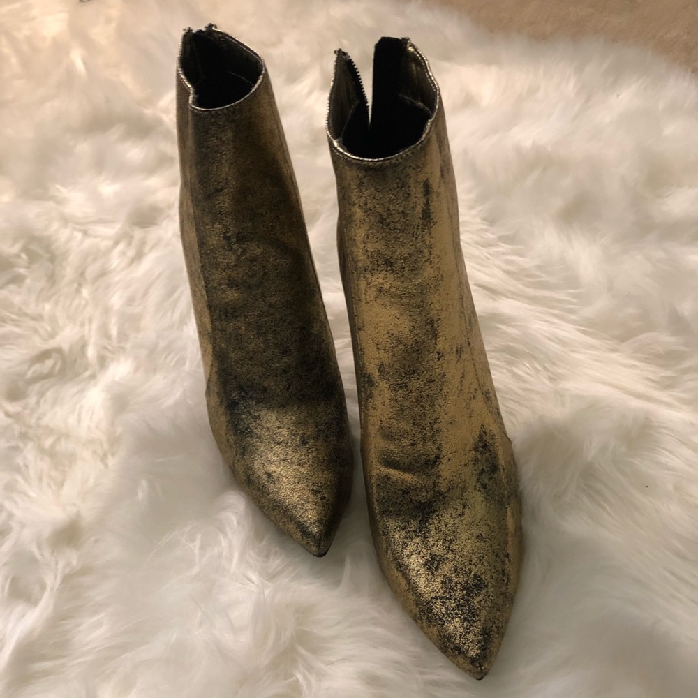 Gold bootie!